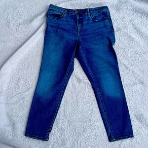 Universal thread skinny, jean high-rise